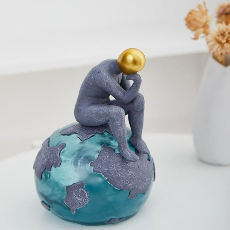 Abstract Unknown Thinker Statue - Jon & Luck