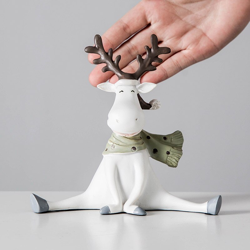 Christmas Reindeer Décor Statues