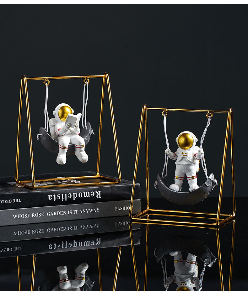 Swinging Astronaut - GlamTron